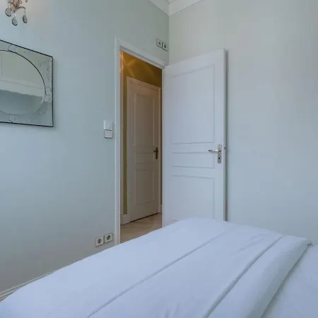 Apartment Marie Antoinette-1 By Interhome *