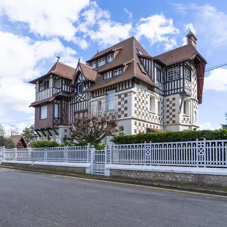 Apartment Marie Antoinette-1 By Interhome *