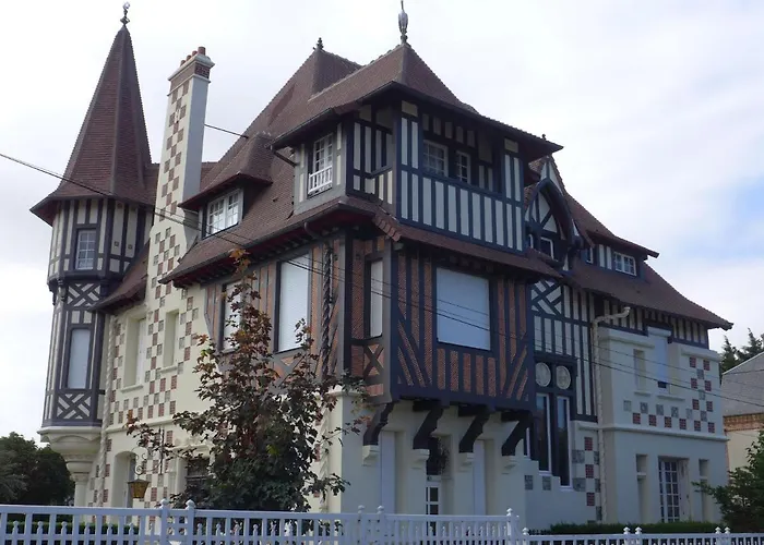 Marie Antoinette-1 By Interhome Lejlighed Cabourg