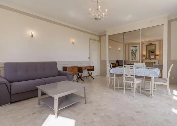 Marie Antoinette-1 By Interhome カブール