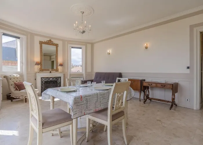 Marie Antoinette-1 By Interhome Lejlighed