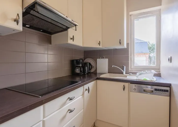 アパート Marie Antoinette-1 By Interhome カブール